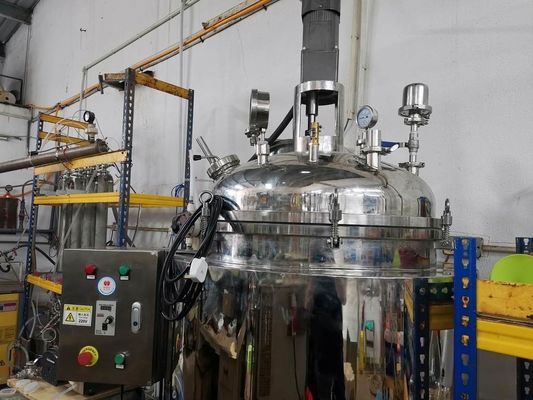 Vacuum Emulsifying Tank Cylindrical Mixing Tank Double Jacket