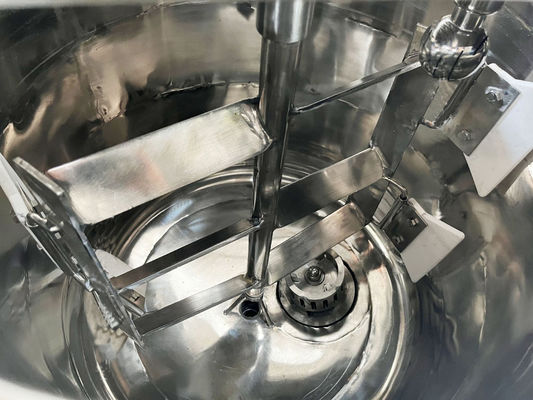 Soap Mixer Reactor 15 Ton With Top Mixer And Bottom Homogenizer Siemens Motor