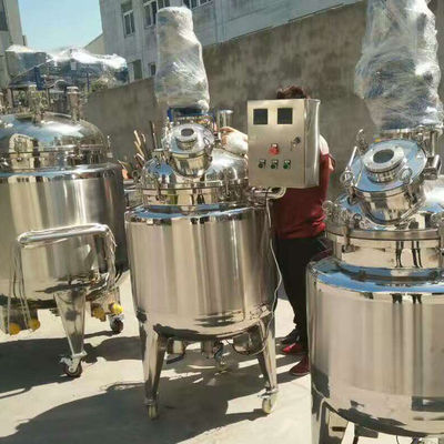 Zylindrischer chemischer Flüssigkeitsbehälter Mischer Automatischer Flüssigdüngermischbehälter